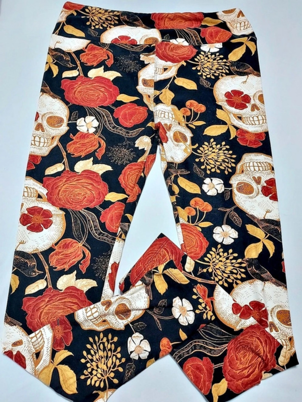 LuLaRoe TC Skull And Roses Halloween Leggings LARGE